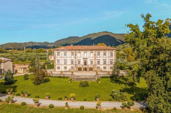 casa indipendente in vendita a Capannori