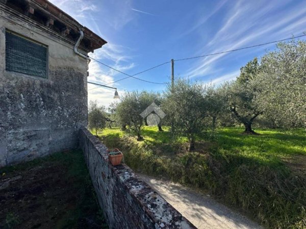 casa indipendente in vendita a Capannori