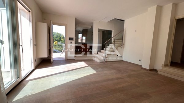 casa indipendente in vendita a Capannori in zona Guamo