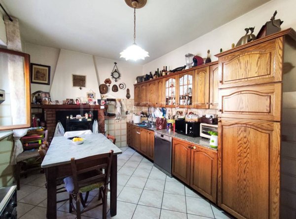 casa indipendente in vendita a Capannori in zona Lammari