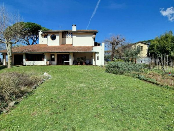 casa indipendente in vendita a Capannori
