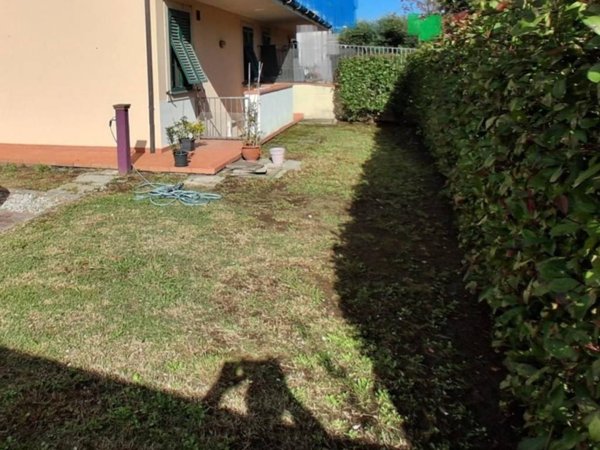 casa indipendente in vendita a Capannori in zona Lunata