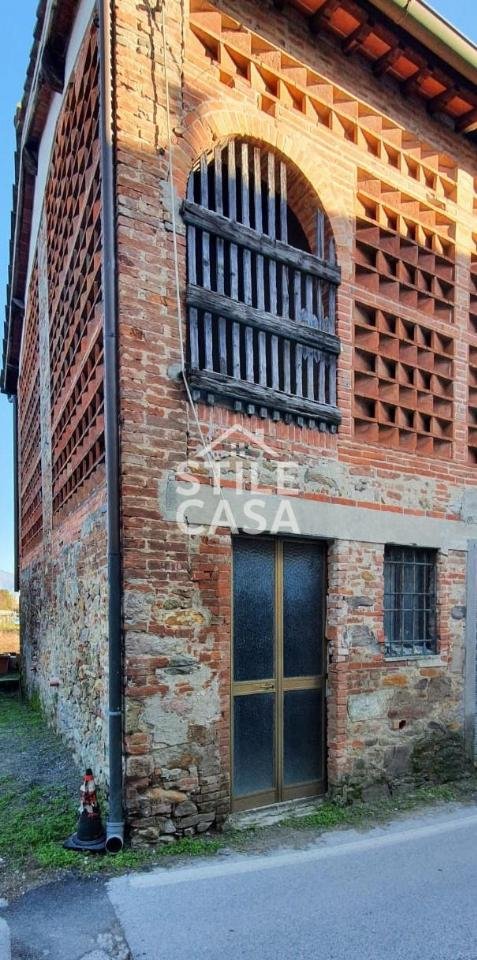 casale in vendita a Capannori in zona Santa Margherita