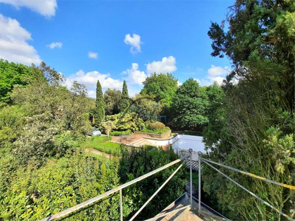 casa indipendente in vendita a Capannori in zona Marlia