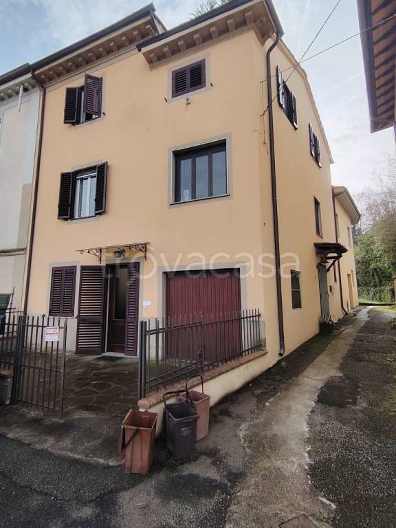 casa indipendente in vendita a Capannori in zona Vorno