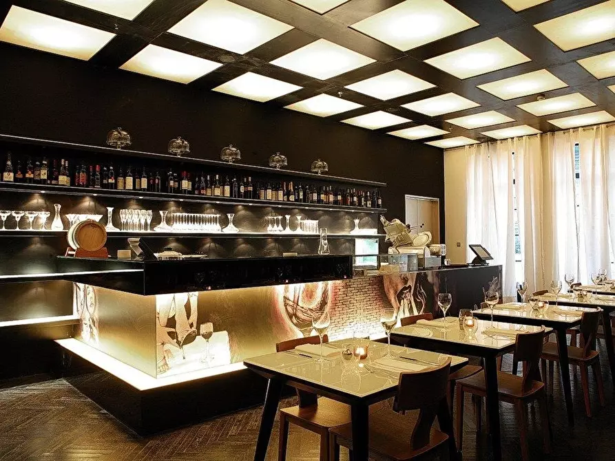 locale commerciale in vendita a Capannori