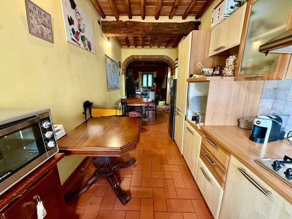 casa indipendente in vendita a Capannori in zona Lammari