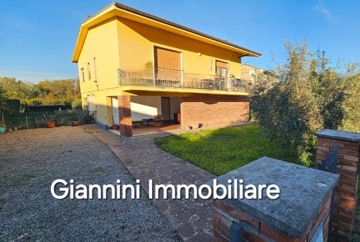 casa indipendente in vendita a Capannori in zona Guamo