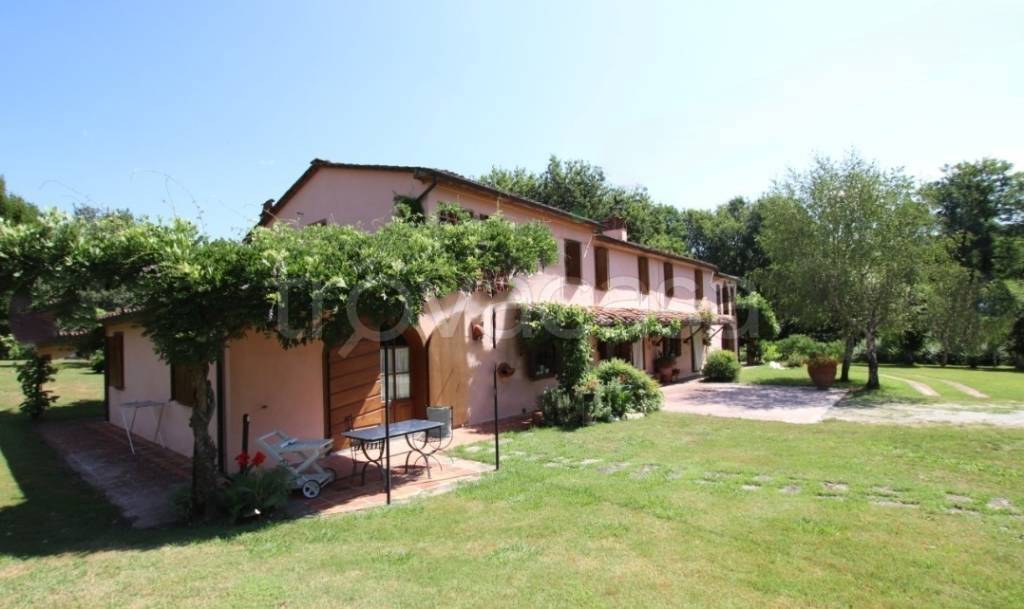 casa indipendente in vendita a Capannori in zona Segromigno in Monte