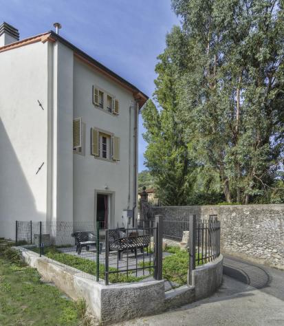 casa indipendente in vendita a Capannori in zona Vorno