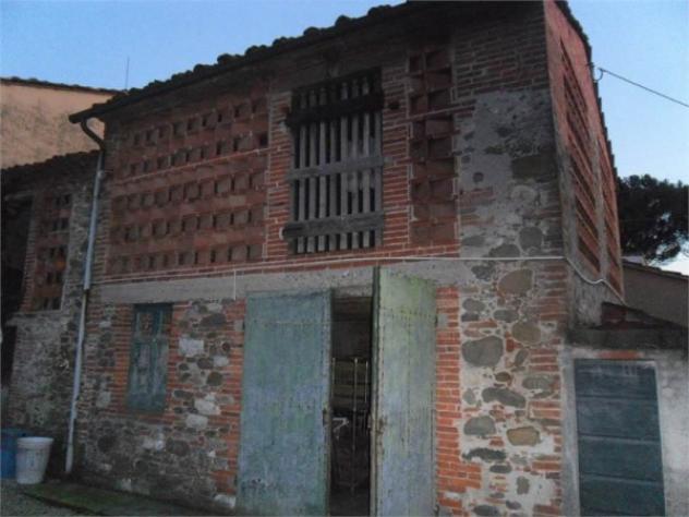 casa indipendente in vendita a Capannori in zona Lammari