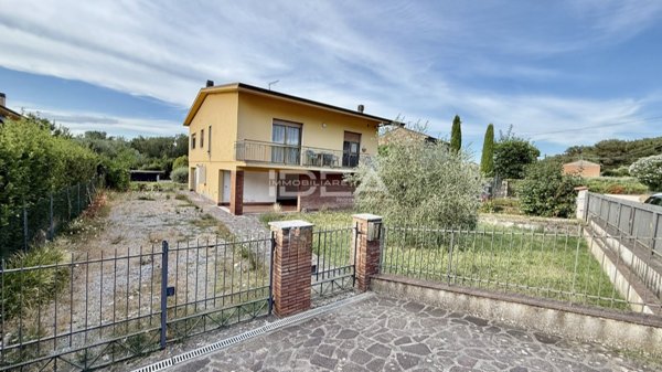 casa indipendente in vendita a Capannori