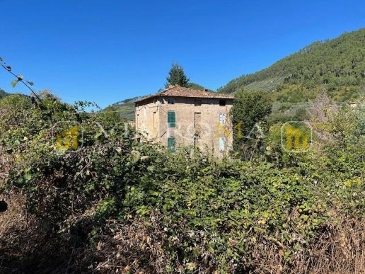 casa indipendente in vendita a Capannori