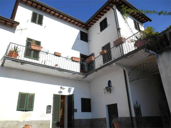 casa indipendente in vendita a Capannori in zona San Gennaro