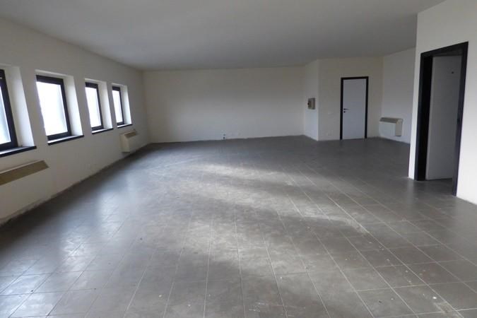 negozio in vendita a Capannori in zona Lammari