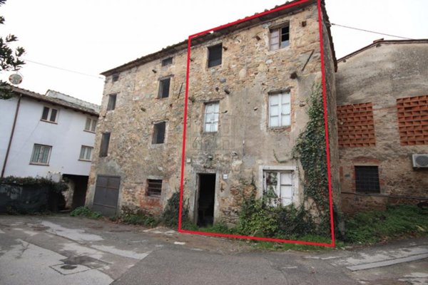 casa indipendente in vendita a Capannori