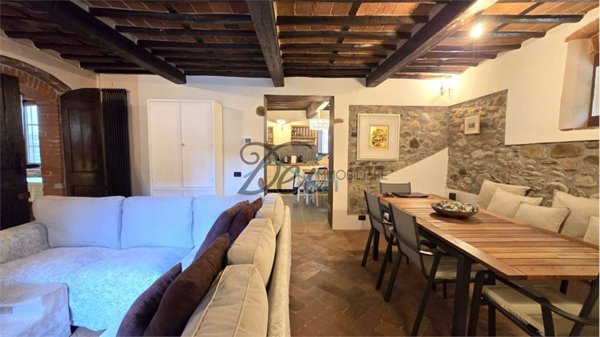 casa indipendente in vendita a Capannori in zona Lunata