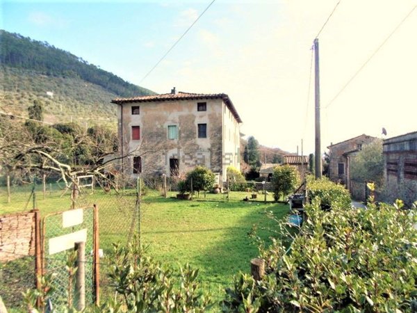 casale in vendita a Capannori