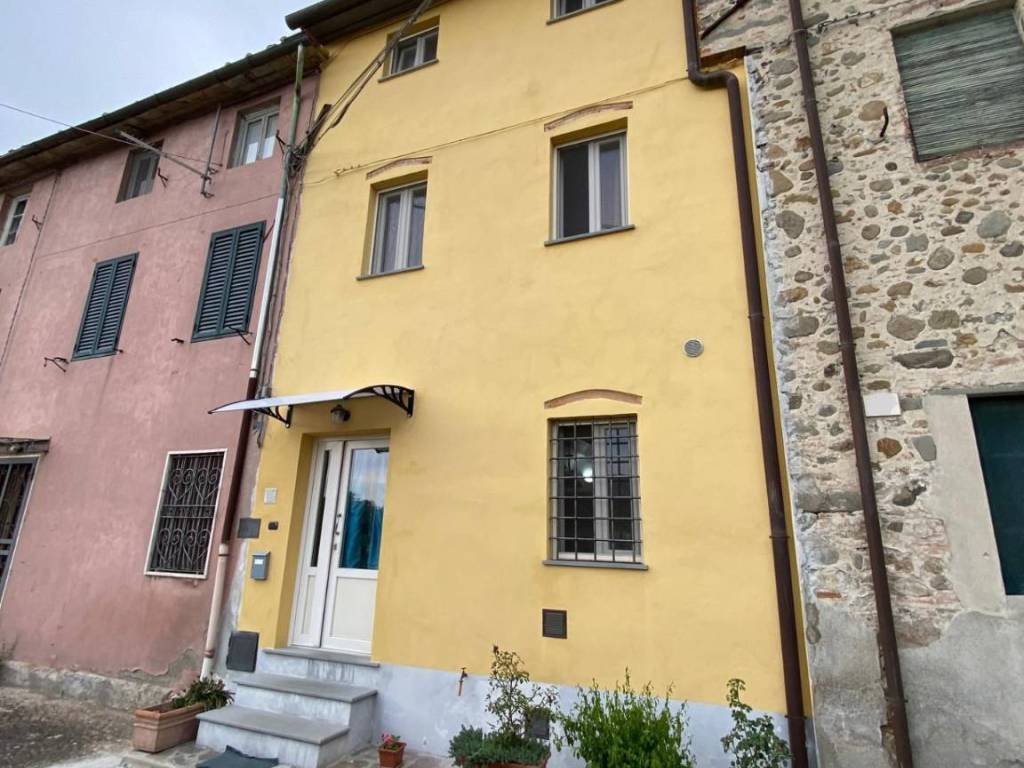 casa indipendente in vendita a Capannori