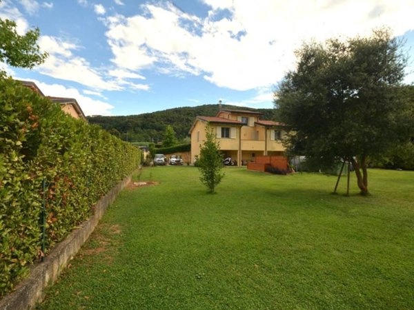 casa indipendente in vendita a Capannori in zona Guamo