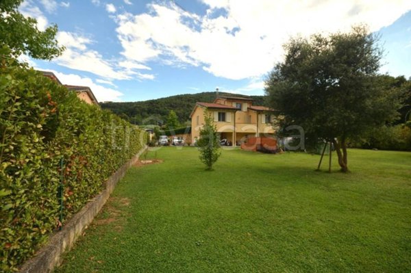 casa indipendente in vendita a Capannori in zona Guamo