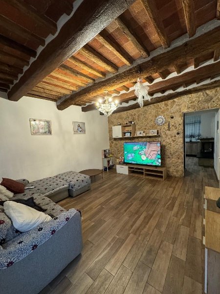 casa indipendente in vendita a Capannori in zona Marlia