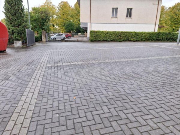 negozio in vendita a Capannori