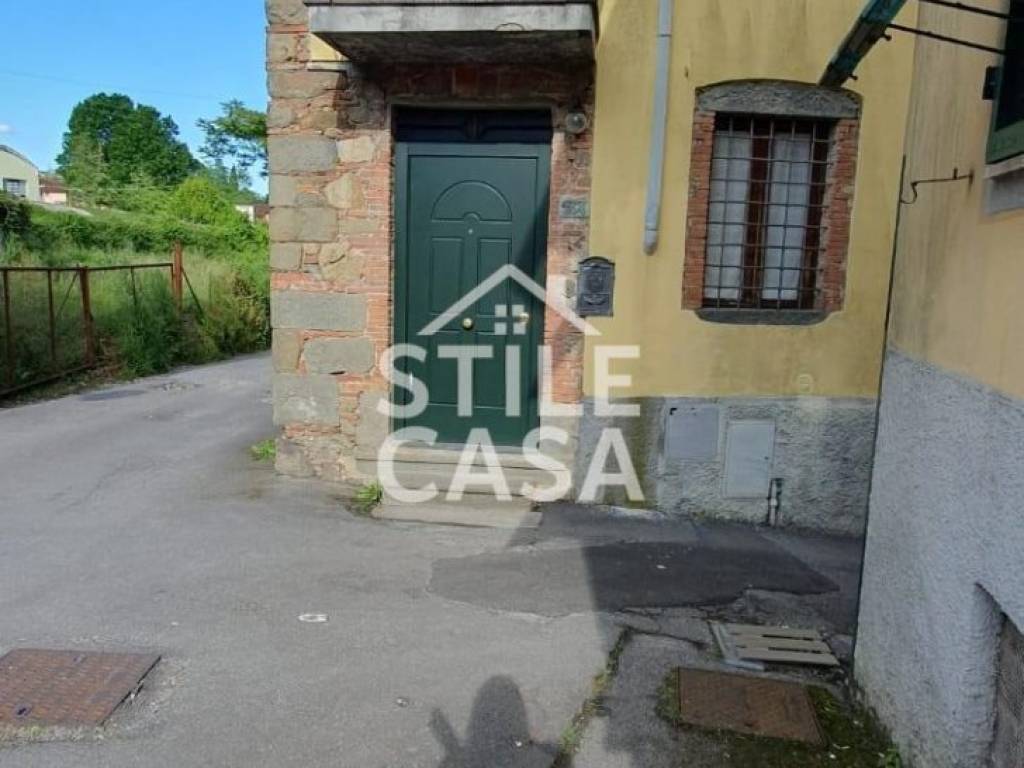 casa indipendente in vendita a Capannori in zona Segromigno in Monte