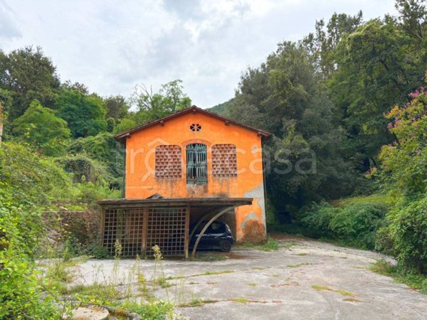 casa indipendente in vendita a Capannori in zona Guamo