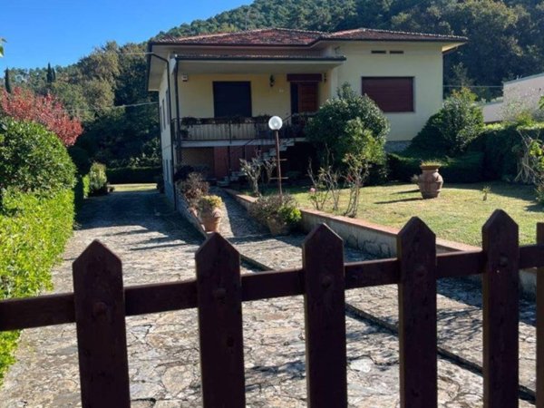 casa indipendente in vendita a Capannori