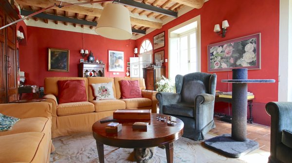 casa indipendente in vendita a Capannori in zona Castelvecchio di Compito