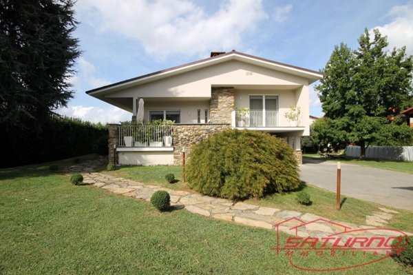 casa indipendente in vendita a Capannori in zona Marlia