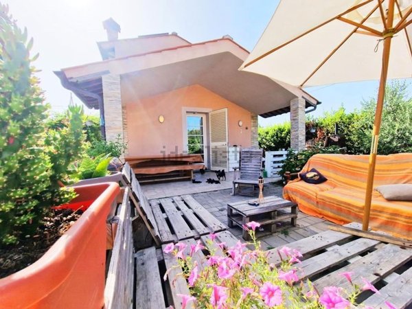 casa indipendente in vendita a Capannori