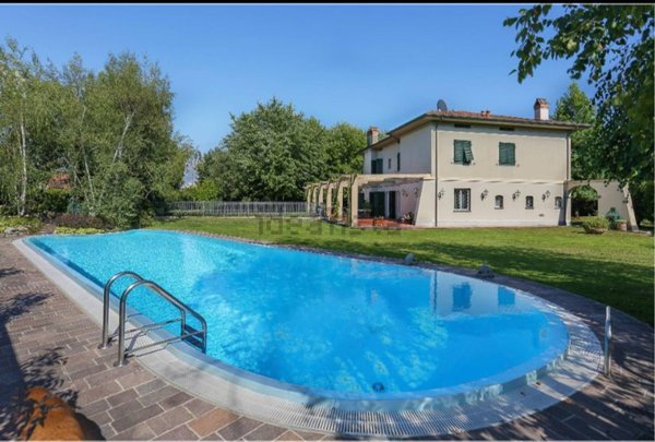 casa indipendente in vendita a Capannori