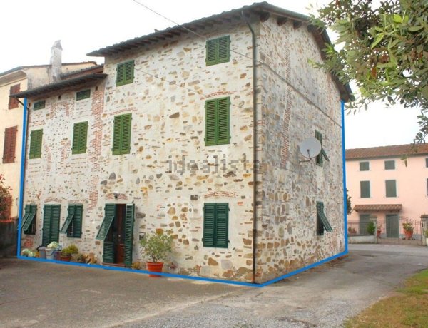 casa indipendente in vendita a Capannori