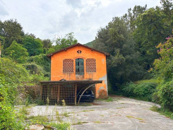 casa indipendente in vendita a Capannori in zona Guamo