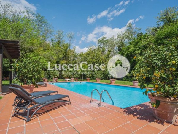 casa indipendente in vendita a Capannori