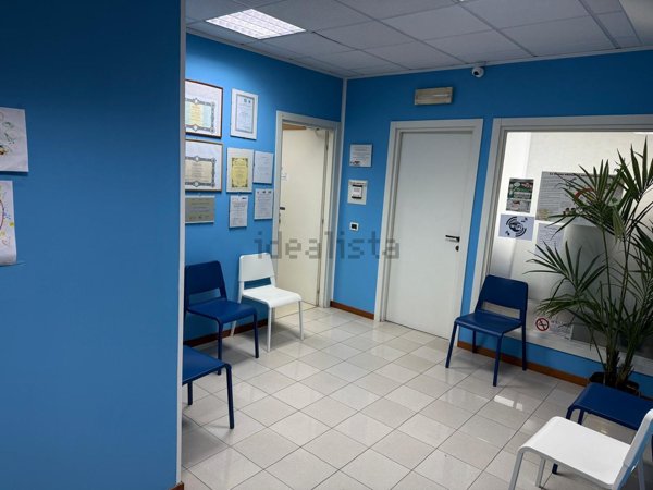 ufficio in vendita a Capannori in zona Guamo