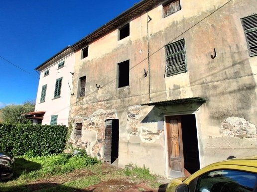casa indipendente in vendita a Capannori in zona Santa Margherita