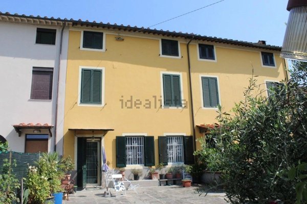 casa indipendente in vendita a Capannori