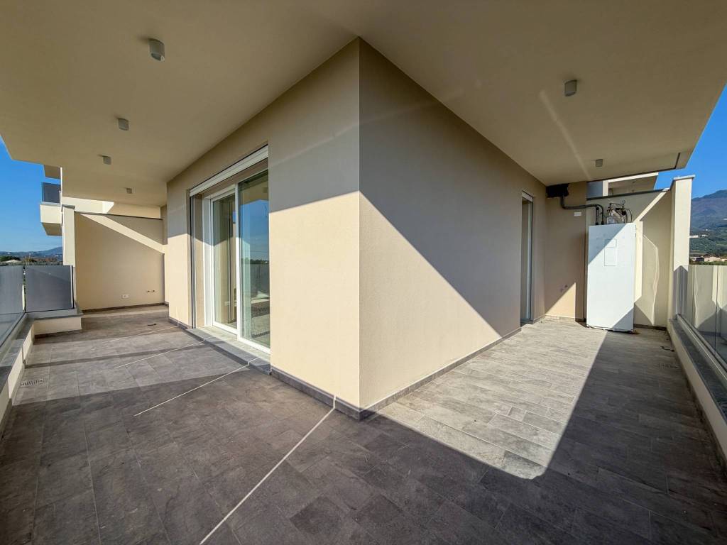 appartamento in vendita a Capannori in zona Lammari