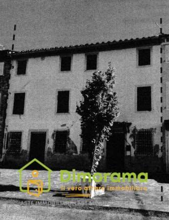 casa indipendente in vendita a Capannori in zona Segromigno in Monte