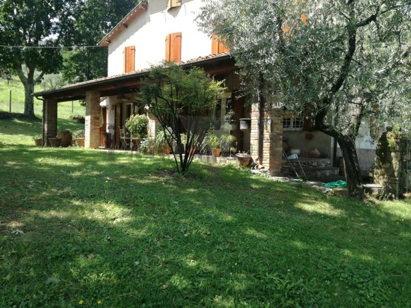 casa indipendente in vendita a Capannori