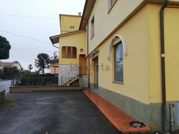 appartamento in vendita a Capannori in zona Lammari