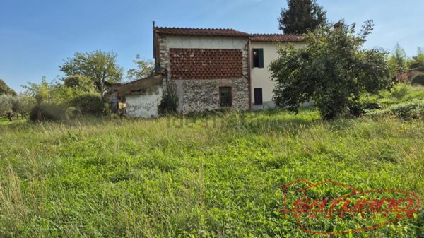 casa indipendente in vendita a Capannori in zona Marlia