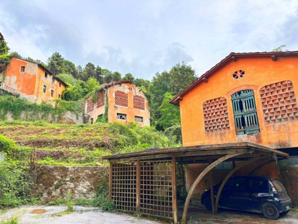 casa indipendente in vendita a Capannori in zona Guamo