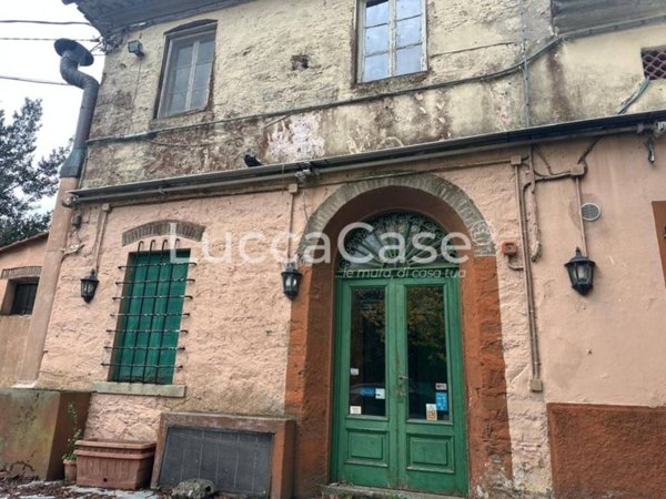 intera palazzina in vendita a Capannori