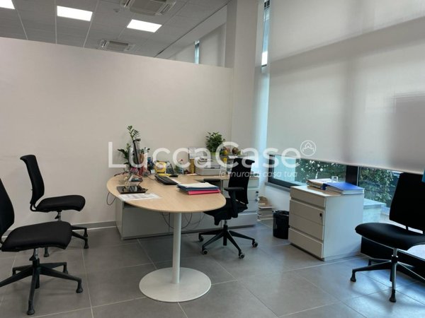 locale commerciale in vendita a Capannori