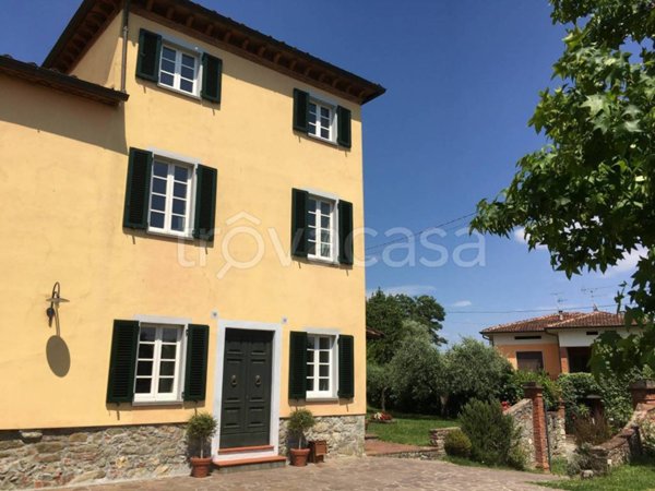 casa indipendente in vendita a Capannori