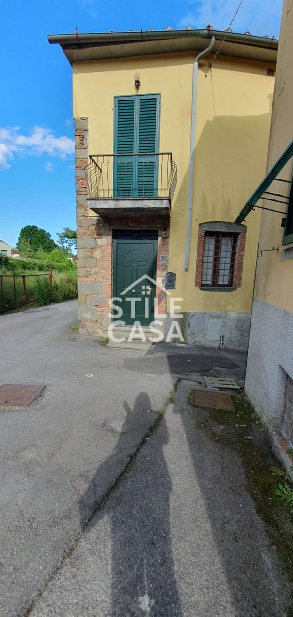 casa indipendente in vendita a Capannori in zona Segromigno in Monte